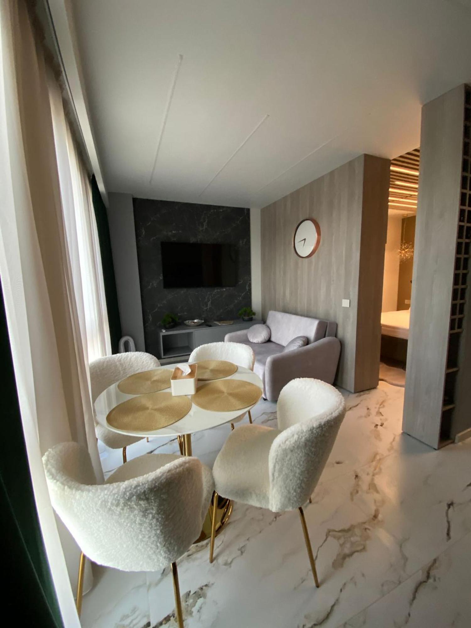 Rst Apartments Cluj Napoca Eksteriør billede